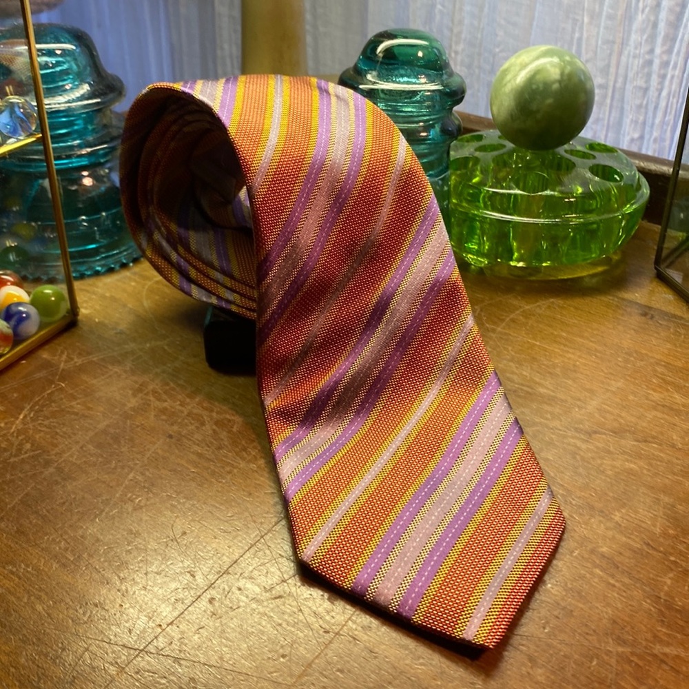 J. Z. Gallery collection made in the USA silk tie.
